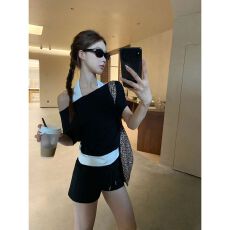 批发MR【原版做法】<b class='q'>短袖</b>t恤女夏季松弛感宽松假两件短款露肩斜肩<b class='q'>上衣</b>