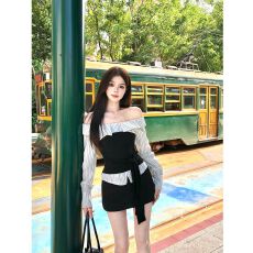 批发MR【原版做法】绑带拼接一字肩<b class='q'>长袖</b><b class='q'>衬衫女</b>撞色条纹设计一字肩上衣