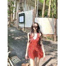 批发MR【有内里+拉链】红色碎花v领挂脖连衣<b class='q'>裙</b>女夏雪纺收腰a字短<b class='q'>裙</b>