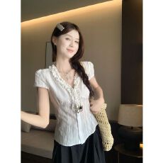 批发MR【提花面料】法式复古荷叶边<b class='q'>短袖</b><b class='q'>衬衣</b>女夏白色别致收腰<b class='q'>衬衫</b>上衣