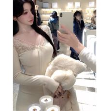 MR螺纹德绒法式纯欲风V领蕾丝内搭上衣女秋修身长袖T恤打底衫