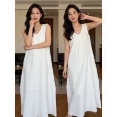 批发韩系<b class='q'>白色</b>无袖背心连衣裙子女装夏季2026新款海边度假气质<b class='q'>长裙</b>