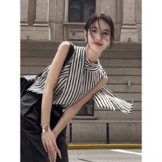 批发法式简约竖条纹上衣2026夏季新款高级感小众气质挂脖无袖<b class='q'>背心</b>衬衫
