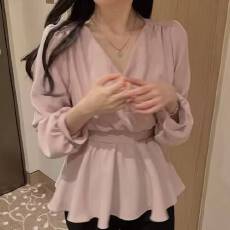 批发<b class='q'>新款</b>优雅V领超仙甜美气质收腰系带长袖衬衫上衣