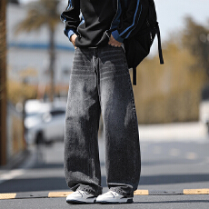 批发实拍2025秋<b class='q'>冬</b>新款潮牌弯刀牛仔裤美式阔腿裤直筒宽松水洗复古长裤