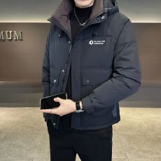 批发实拍冬季新款新国标羽绒服男简约百搭连帽工装羽绒保暖御寒<b class='q'>外套</b>