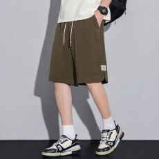 批发实拍2026夏季新款冰丝皱感老钱风莱赛尔天丝<b class='q'>亚麻</b>休闲五分短裤男