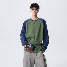 批发实拍2026秋季新款拼接撞色圆领长袖T恤男女宽松百搭运动通勤上衣
