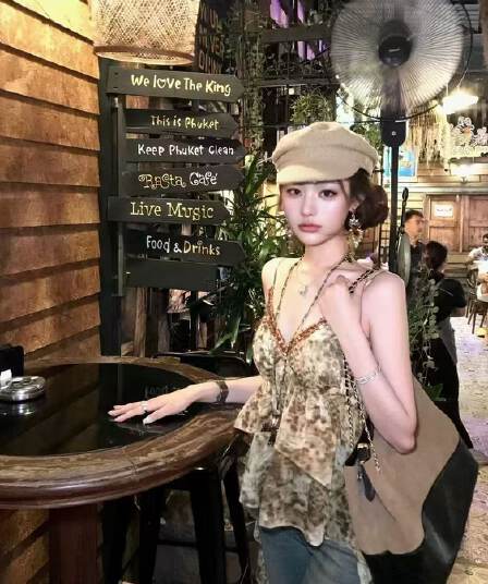 있음 선적 y2k 골드 밀가루 슬립 레트로 골드 커피 장미 레오파드 무늬 프린트 프릴 리본 스팽글 조끼