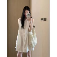 批发已出货//小个子少女裙子风琴<b class='q'>衬衫</b>裙宽松设计感无袖短款连衣裙简约