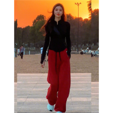 批发户外徒步登山休闲运动套装女秋<b class='q'>修身</b>显瘦开衫上衣红色阔腿裤两件套