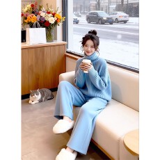 批发2025秋<b class='q'>冬</b>新款韩系宽松针织两件套女慵懒风蓝色高领毛衣阔腿裤套装