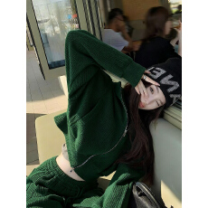 批发多巴胺绿色针织<b class='q'>套装</b>女2025新款秋冬慵懒风高级感韩式<b class='q'>休闲</b>运动<b class='q'>套装</b>