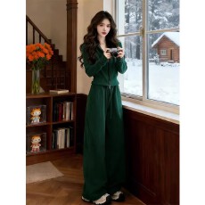 批发墨绿色针织套装女秋冬季新款高级感连帽上衣阔腿裤<b class='q'>时尚</b>穿搭两件套