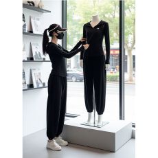 批发高级感休闲运动套装女春秋气质修身拉链连帽卫衣黑色束腿<b class='q'>裤</b>两件套