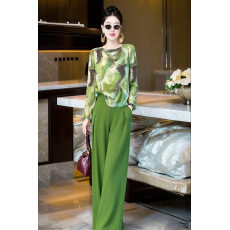 批发2026早秋新款多巴胺减龄穿搭一整套杂染绿色上衣阔腿裤两件套装女