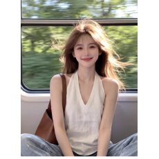 批发<b class='q'>泰国</b>绝美无袖小吊带背心女夏季炸街独特漂亮外穿白色挂脖美背上衣