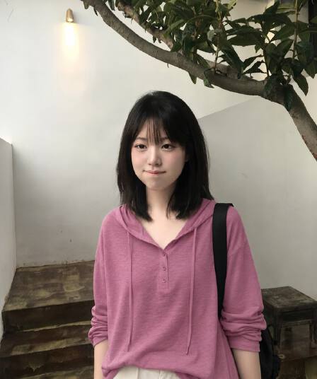 핑크색 후드 긴팔 루즈핏 티셔츠 조기 가을 의상 여자 2026 새로운 예술 느슨함 센스 착용 가져 가라. 만나는 맨위
