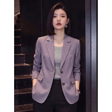 批发舒适高智感通勤紫色西装<b class='q'>外套</b>女2026秋季新款韩版宽松<b class='q'>显瘦</b>西服上衣