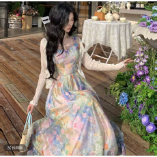 批发Blovelan万花筒 碎花雪纺法式连衣裙 收腰显瘦彩色蝴蝶吊带连衣裙