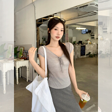 批发实拍实价纯欲风蝴蝶结绑带V领短袖T恤女夏季新款显瘦气质百搭上衣