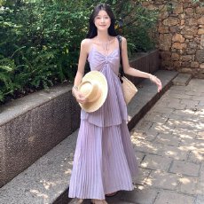 批发度假风假两件吊带连衣裙2026夏季新款甜辣设计感褶皱百褶<b class='q'>中长裙</b>女