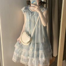 批发仲夏花语仙女风裙子女夏季2026氛围感甜美蓝色波浪绣花短袖<b class='q'>连衣裙</b>