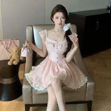 批发2026新款纯欲甜美吊带<b class='q'>连衣裙</b>女夏季高级感收腰公主生日a字蓬蓬裙