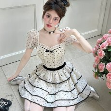 批发学院风撞色波点蓬蓬<b class='q'>连衣裙</b>女2026夏在逃公主甜美收腰蛋糕裙小个子