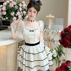 批发元气少女茶里茶气短裙女2026夏学院风甜辣方领收腰波点蓬蓬<b class='q'>连衣裙</b>