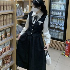 批发2026新款连衣裙女秋冬季长袖假两件学生党少女显瘦收腰小众长裙子