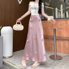 批发新中式国风立体花朵醋酸锻面鱼尾<b class='q'>半身裙</b><b class='q'>女</b>秋季新款高腰包臀长裙子