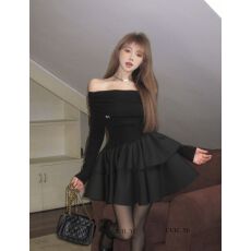 批发赫本风法式高级感一字肩<b class='q'>连衣裙</b>女秋季纯欲收腰蛋糕公主礼服蓬蓬裙