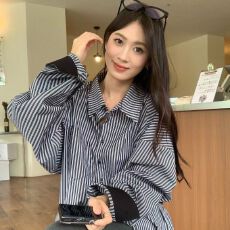 批发松驰感穿搭<b class='q'>条纹</b><b class='q'>衬衫</b>2025复古设计感小众时尚百搭长袖<b class='q'>衬衣</b>宽松外套