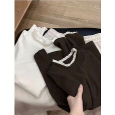 批发德绒秋冬季穿搭半高领蕾丝<b class='q'>长袖</b>打底衫<b class='q'>女</b>洋气德绒内搭上衣