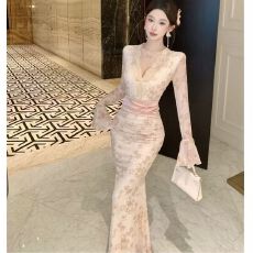 批发原版➕内里性感v领<b class='q'>喇叭袖</b>蕾丝<b class='q'>连衣裙</b>女春季纯欲风紧身绑带