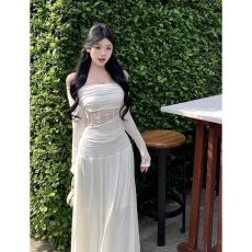 批发设计感一字肩镂空蕾丝褶皱打底衫<b class='q'>半身裙</b>套装2025秋季新款气质女装