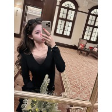 批发人棉抓毛静奢美学定制<b class='q'>欧根纱</b>V领羊毛修身针织内搭<b class='q'>上衣</b>