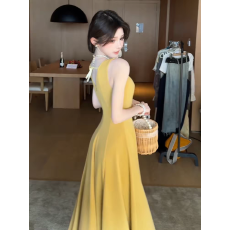 批发法式<b class='q'>黄色</b>吊带连衣裙子女夏季新款温柔气质海南三亚海边度假风长裙