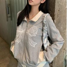 批发美式灰色<b class='q'>开衫</b><b class='q'>卫衣</b>女秋季新款蝴蝶结刺绣立领外套宽松设计感上衣潮