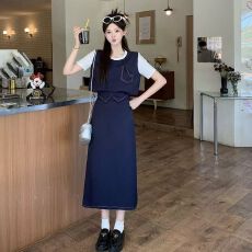 批发巨好看的夏装套装女2026新款<b class='q'>时尚</b>休闲减龄假两件T恤半身裙两件套