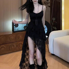 批发原版做法+肩带调节 纯欲辣妹不规则下摆<b class='q'>开叉</b><b class='q'>连衣裙</b>女早春