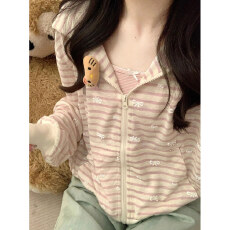 批发韩系<b class='q'>甜美</b>减龄花边短袖t恤女夏季新款褶皱不规则纯欲上衣可爱简约