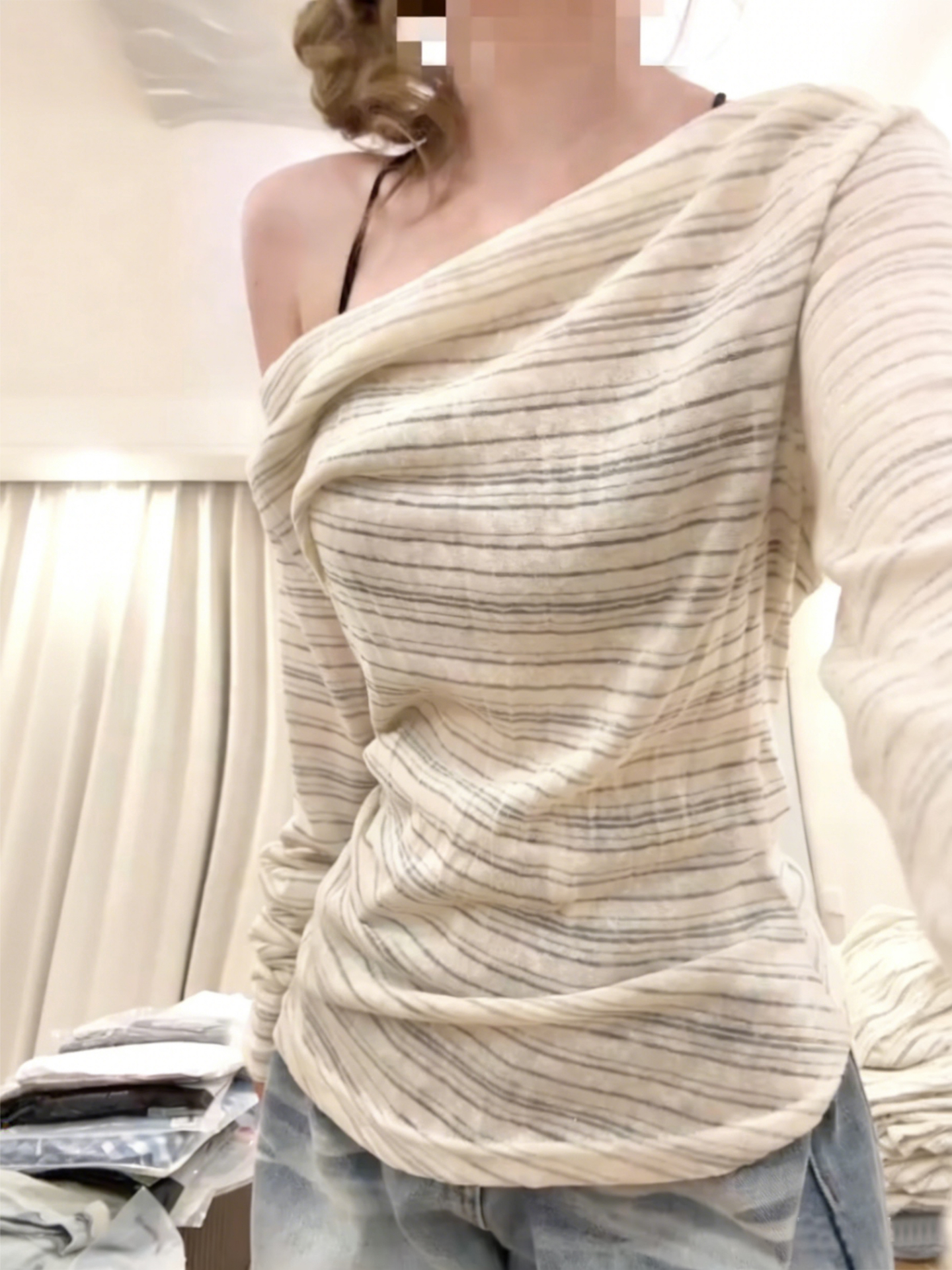 원본 은사 대나무 마디 마 오프숄더 스트라이프 블라우스 여성 새로운 보트넥 긴팔 몸매 가꾸기