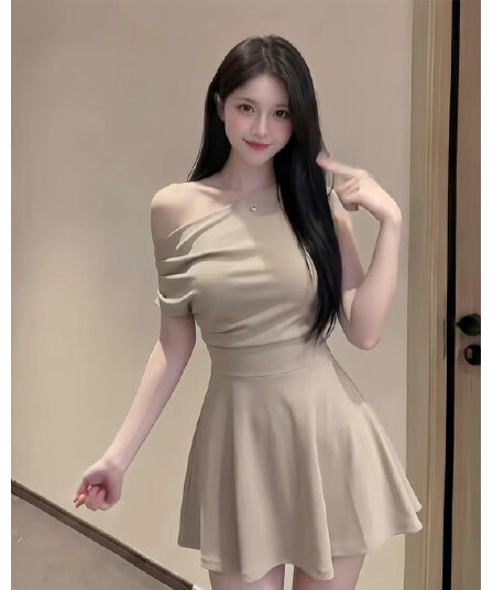 여름 고급 chic 단색 미니멀리즘 슬림해 보이는 드레스 섹시함 핫걸 바람 ins 다용도 로얄 자매 바람