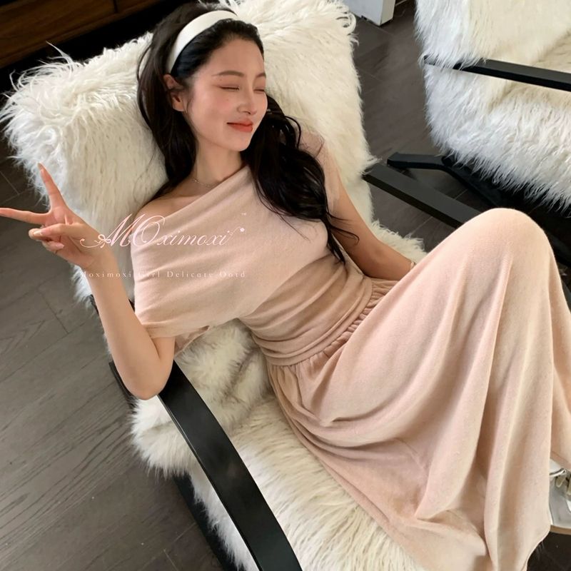 원본 것 있음 네리 한국 눈꽃 면 편안함 허리 수축 비스듬한 어깨 티셔츠 여성 슬림해 보이는 반 스커트 세트 투피스 세트