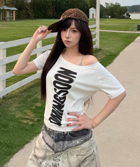 아메리칸 핫걸 비스듬한 어깨 알파벳 프린트 반팔 티셔츠 여성