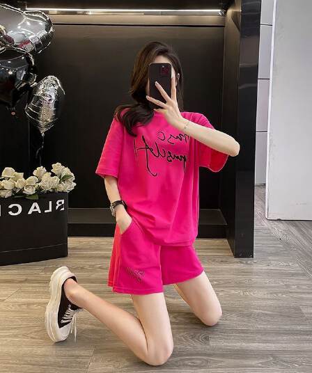 패션 미니멀리즘 한국 스타일 인터넷 유명인 튀김 거리 폭발 여름 새로운 용과 색상 반팔 반바지 운동 캐주얼 세트