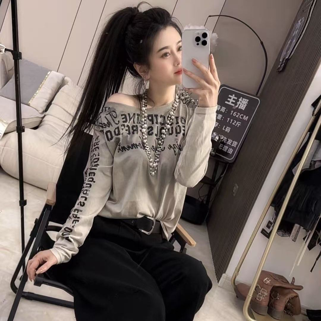 눈꽃 면 비스듬한 칼라 오프숄더 여름 얇은 스타일 루즈핏 알파벳 프린트 긴팔 티셔츠 아메리칸 레트로 블라우스 맨위