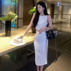 批发优雅小众轻奢女神范气质<b class='q'>套装</b>女<b class='q'>夏季</b>无袖背心+半身裙时尚两件套潮